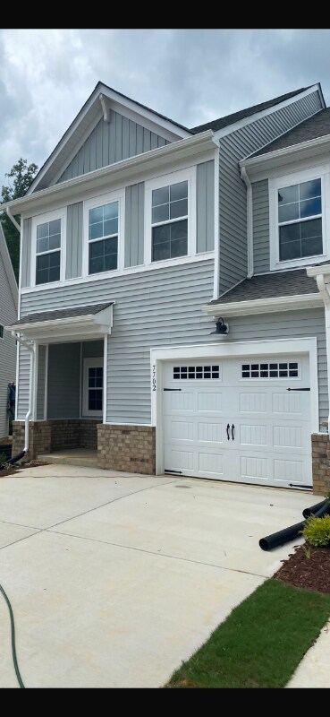 Foto del edificio - 7702 Leeds Castle Ln