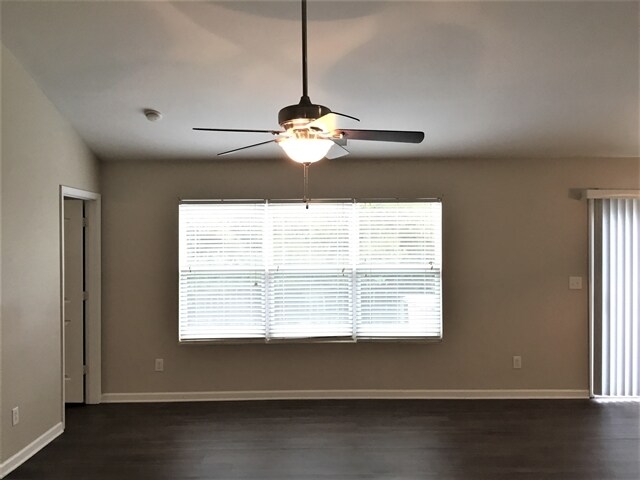 Foto del edificio - 517 Lindsborg Trl