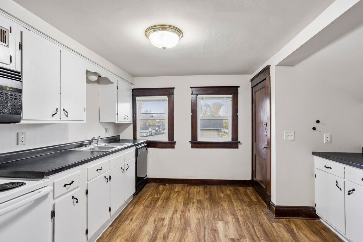 420 Appleton Street Apartment for Rent in Menasha, WI