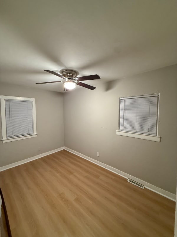 Building Photo - 208 Frank Ave