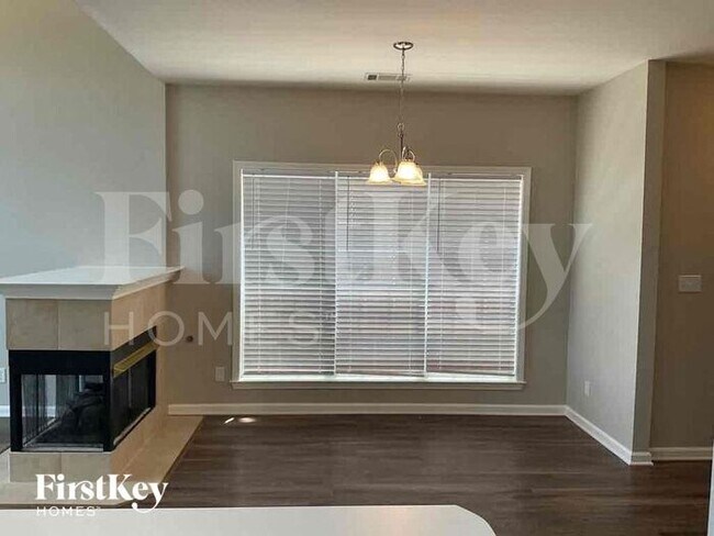 Foto del edificio - 4563 Park Ridge Pkwy