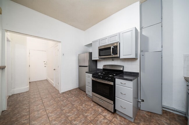 Building Photo - 203 Bowers St