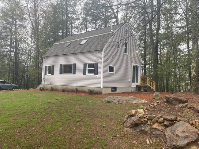 Building Photo - 102 New Templeton Rd