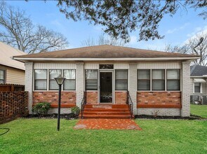 Building Photo - 1612 14th Ave