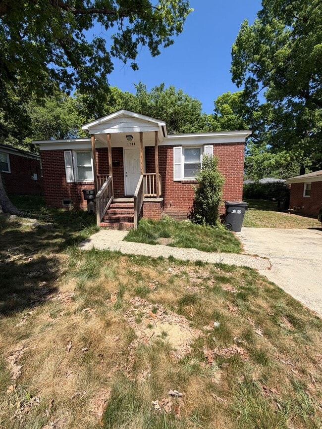 Building Photo - 1708 Catherine Simmons Ave