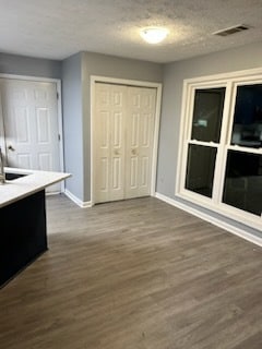Building Photo - 995 Spring Ives Dr