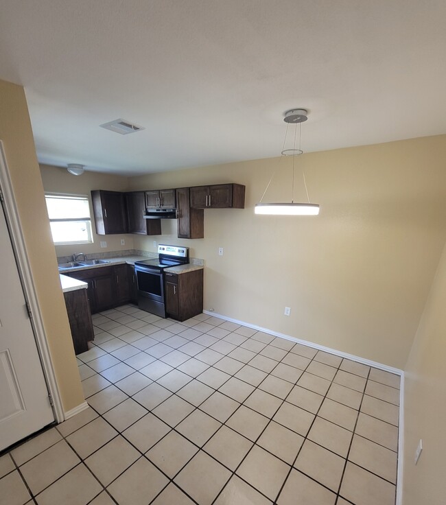 Photo - 716 - 718 N Cooper Street (Arlington, TX) Townhome