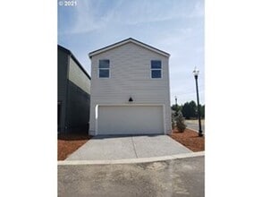 Building Photo - 2614 NE 116th Pl