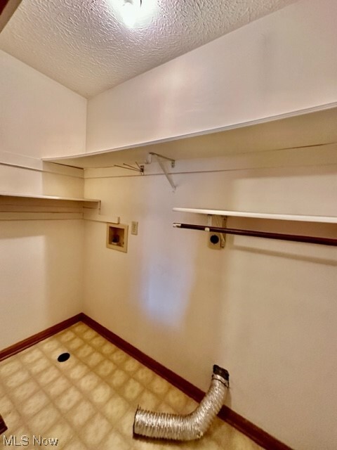 Foto del edificio - 3084 Driftwood Rd