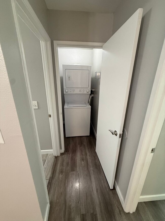 Interior Photo - The Avenue at San Marcos