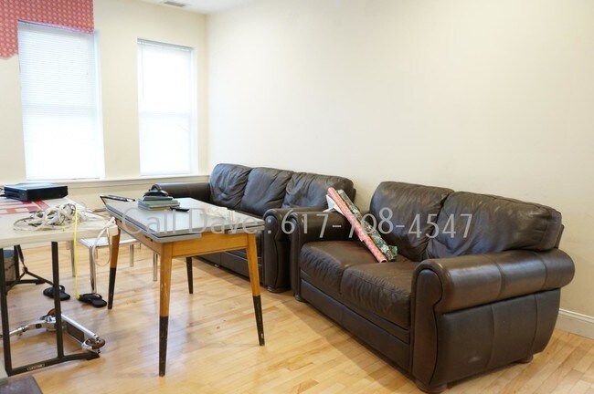 Foto del edificio - 94 Pleasant St