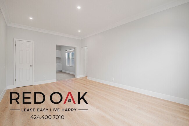 Building Photo - 855 Irolo St