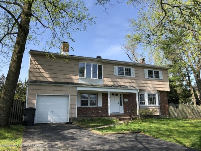 Building Photo - 537 Lakehurst Rd