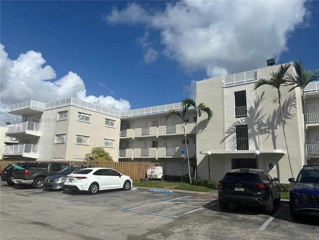 Building Photo - 7701 SW 88th St
