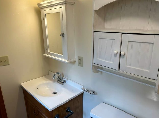 Building Photo - 59 Riggs Dr