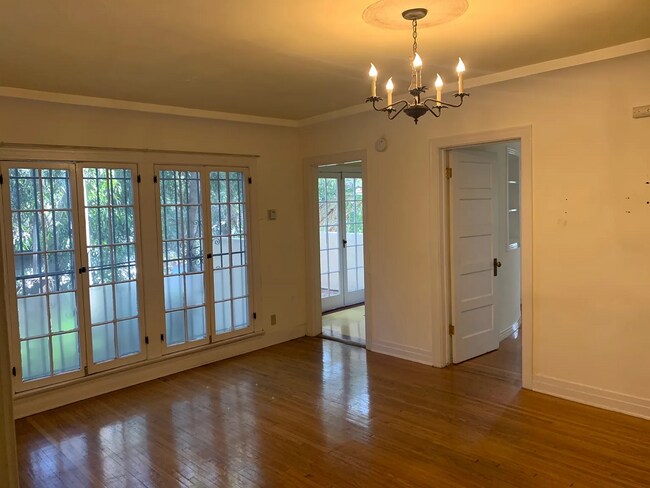 Foto del edificio - 3234 Descanso Dr