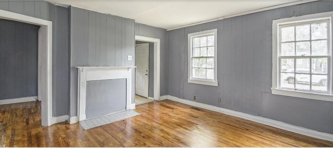 Building Photo - 2028 Lee Terrace SW