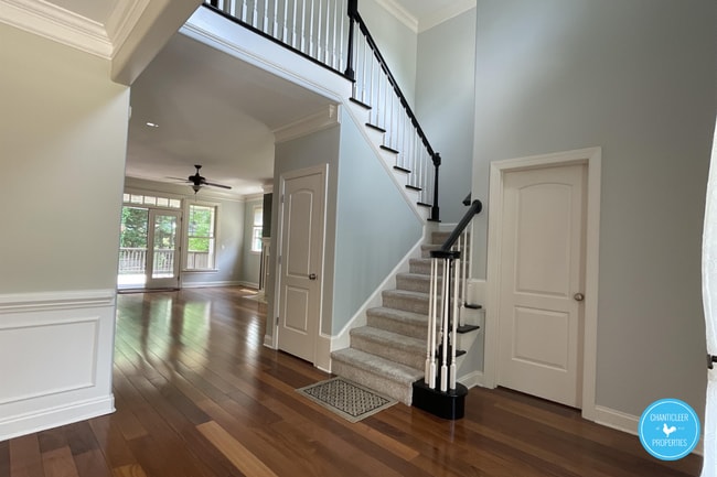 Building Photo - 8105 Last Oak Ct