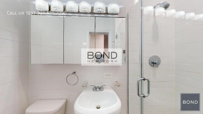 Foto del edificio - 200 W 58th St