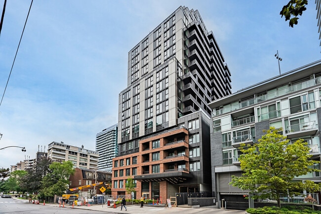 Building Photo - 109 Erskine Ave
