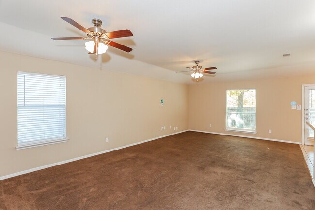 Foto del edificio - 1104 New Meadow Dr