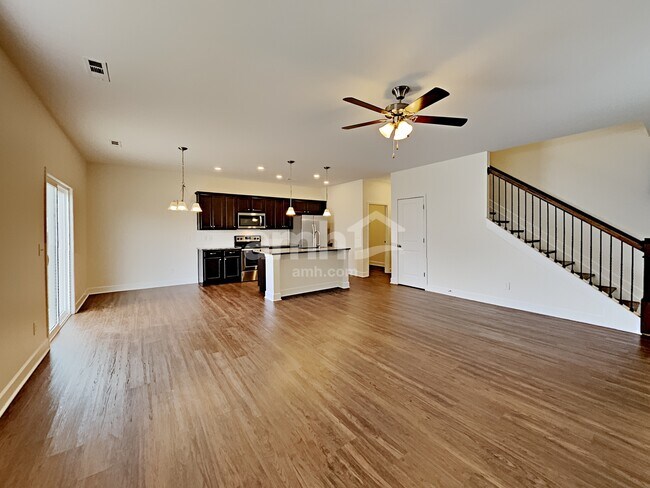 Building Photo - 4264 Longfellow Dr