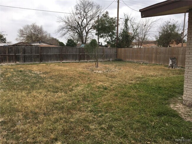 Foto del edificio - 5-27 1/2 N 27 1/2 St