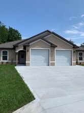 Building Photo - 4 Prout Pl