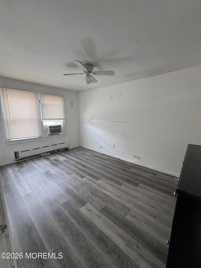 Building Photo - 410 Ocean Gate Ave