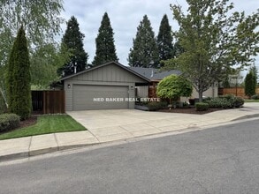 Building Photo - 885 Creek Ct NW