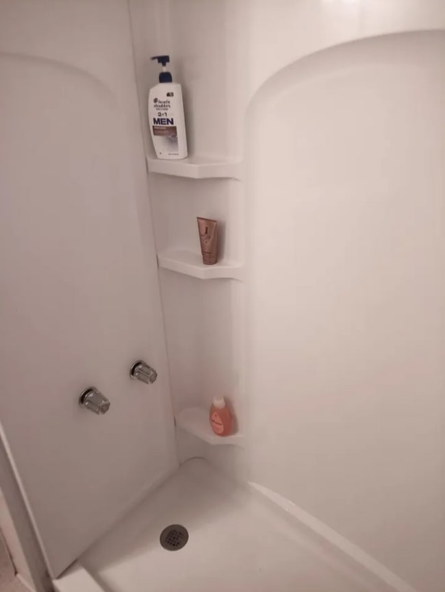 Foto del edificio - 2753 Deans Bridge Rd