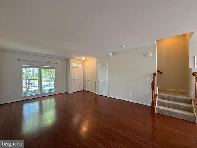 Building Photo - 120 Apricot St