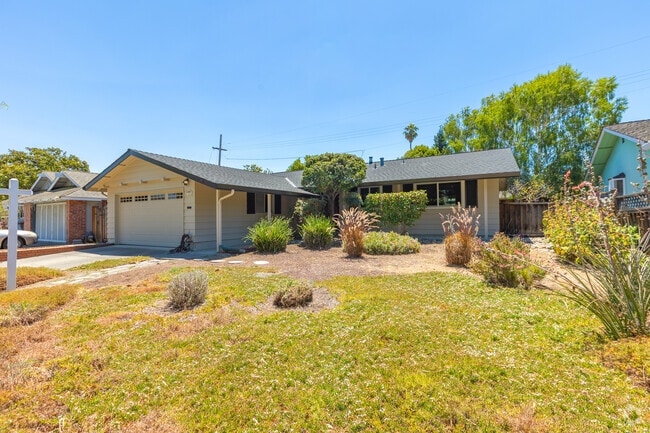 Building Photo - 712 W Knickerbocker Dr