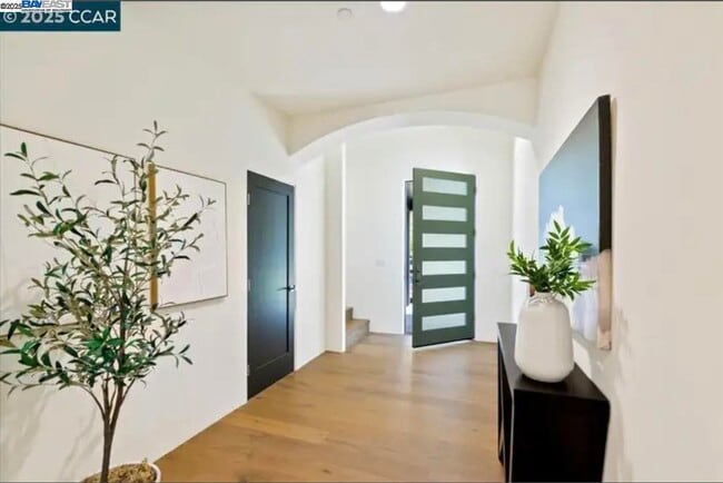 Foto del edificio - 132 Quinterra Ln