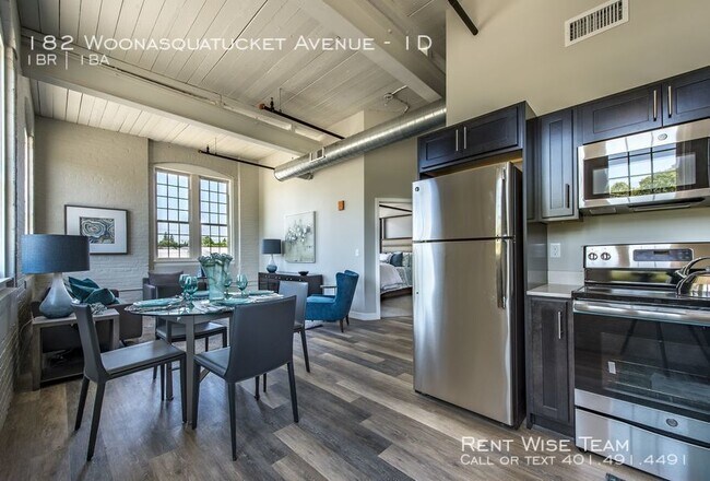 Foto del edificio - 182 Woonasquatucket Ave