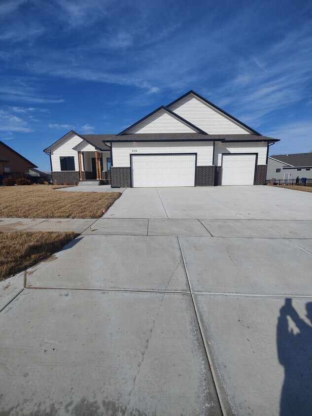 Primary Photo - 610 Tuscany Dr
