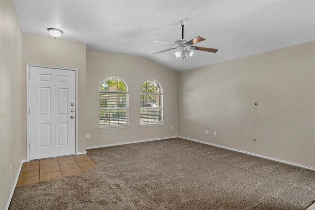 Building Photo - 436 Longshore Dr