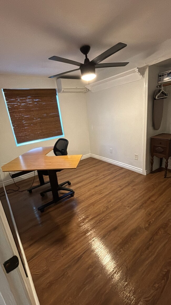 Foto del edificio - 2447 Bancroft Dr