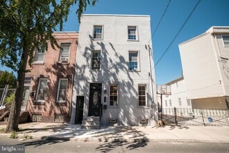 Building Photo - 3038 Salmon St