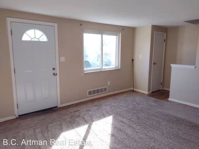 Building Photo - 3 br, 1 bath House - 3042 Canbet Drive