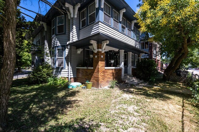 Exterior Side - 44 S Ritter Ave