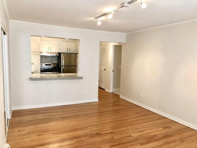 Foto del edificio - 526 W Roscoe St