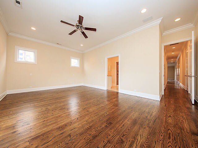 Foto del edificio - 3911 N Western Ave