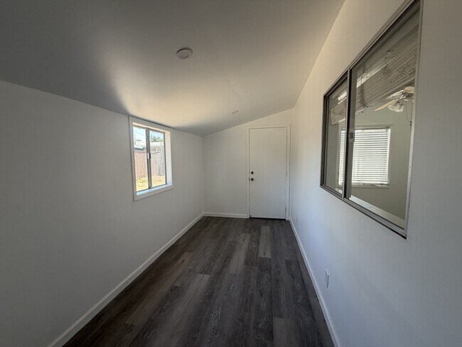 Foto del edificio - 1241 Wilson Ave