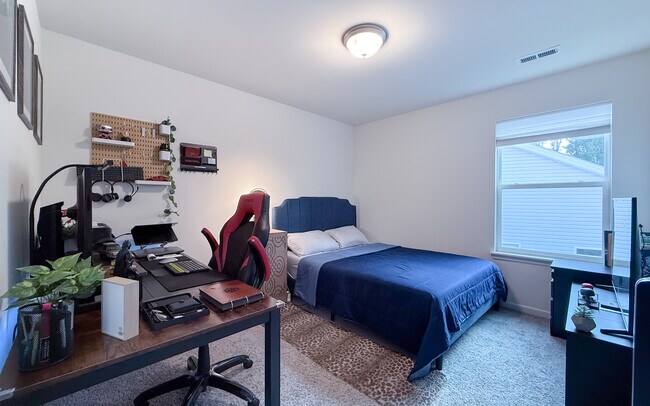 Foto del edificio - 161 Brookview Way Dr