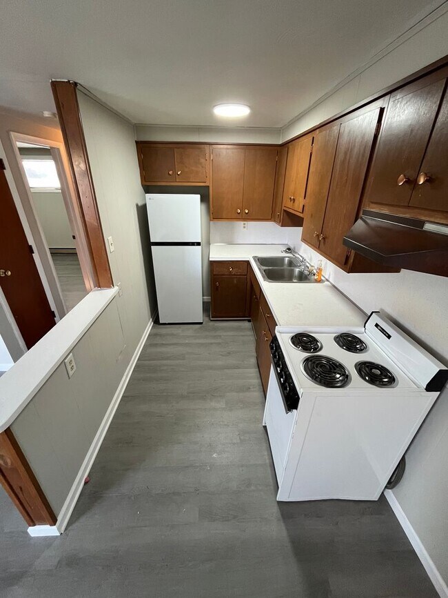 Foto del edificio - 118-124 Maple Lane