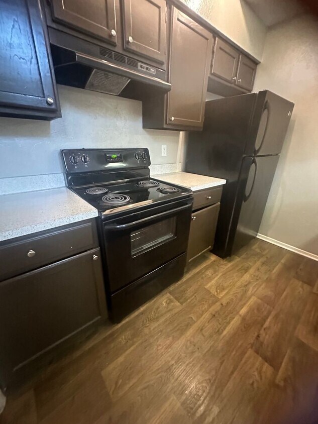 Primary Photo - 2bed 2.5 bath Townhome
