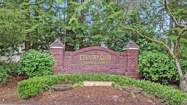 Country Club Estates Homes - 15433 Country Club Dr