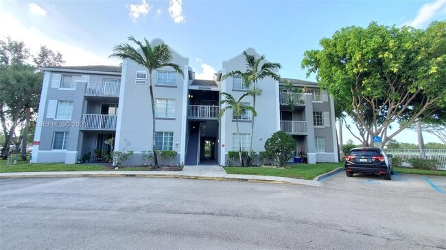 Foto del edificio - 577 SW 111th Ln