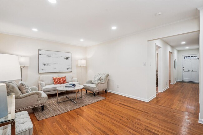 Foto del edificio - 1605 Dunterry Pl